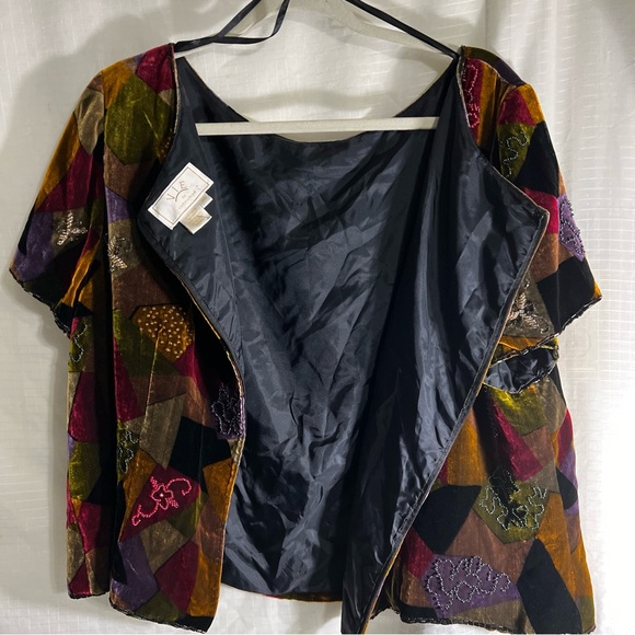 VIE by Victoria Royal Beaded Top size 20. (JK3) - Picture 7 of 8